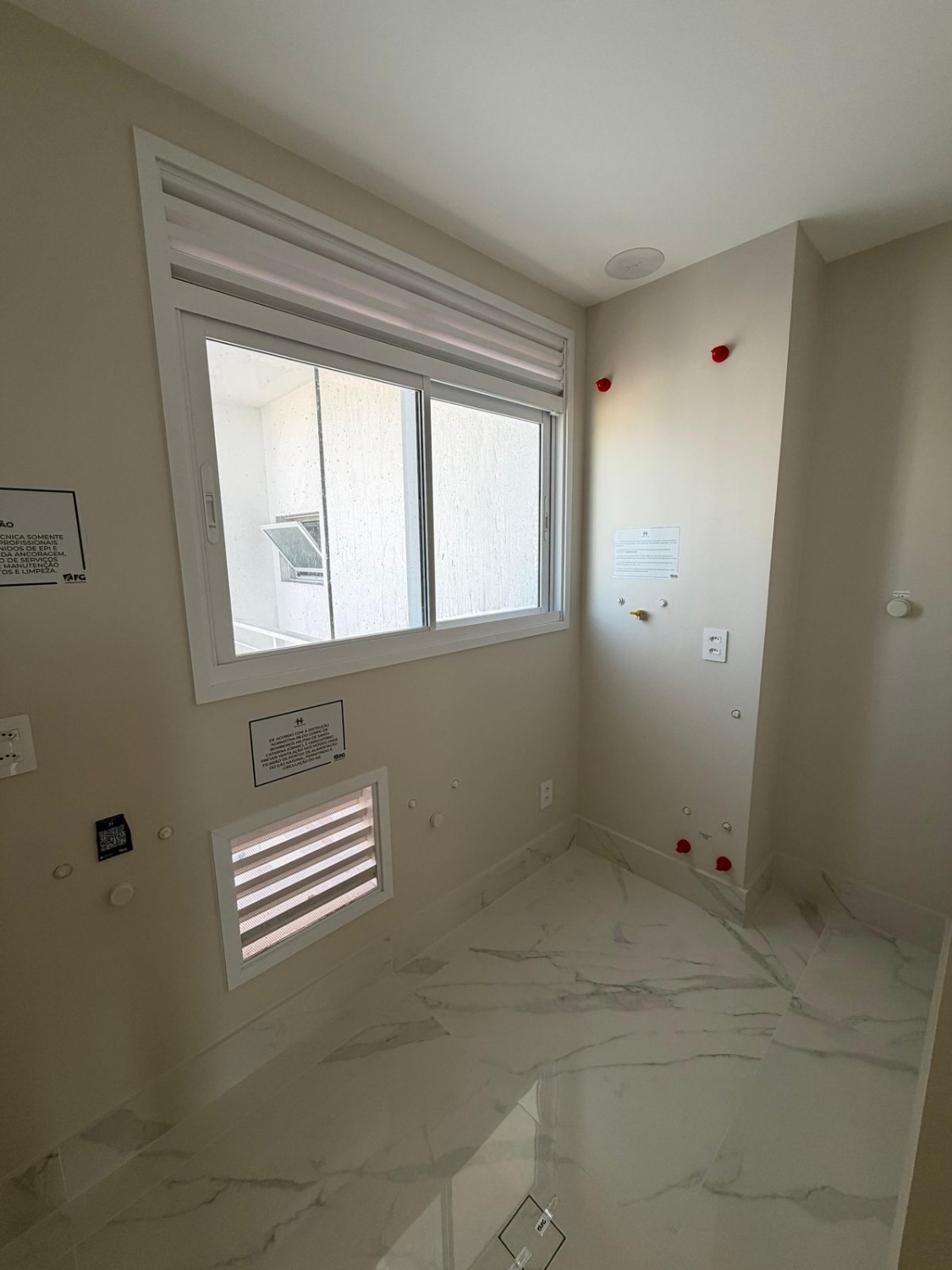 Apartamento no Ed. Horizon Residence em Balneário Camboriú - foto 15