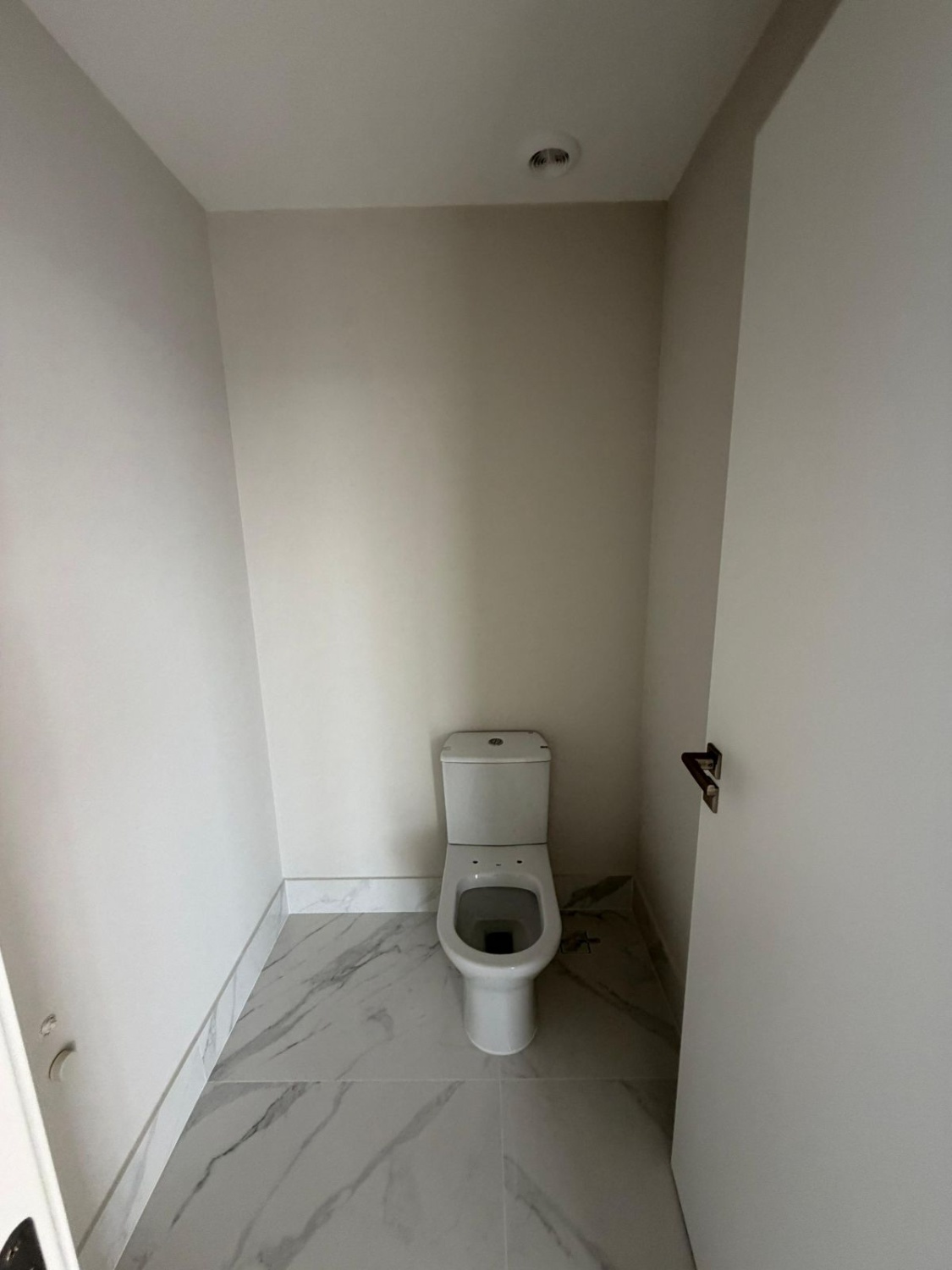 Apartamento no Ed. Horizon Residence em Balneário Camboriú - foto 17