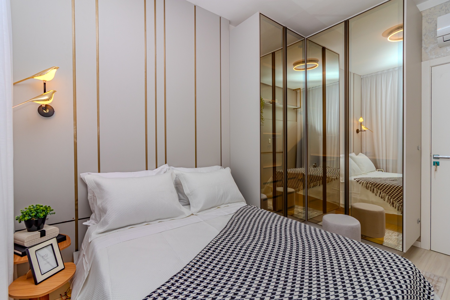 Apartamento no Ed. Rovere Della Luna em Balneário Camboriú - foto 16