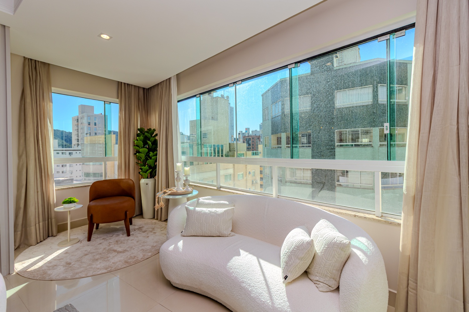 Apartamento no Ed. Lorena Cristina em Balneário Camboriú - foto 11
