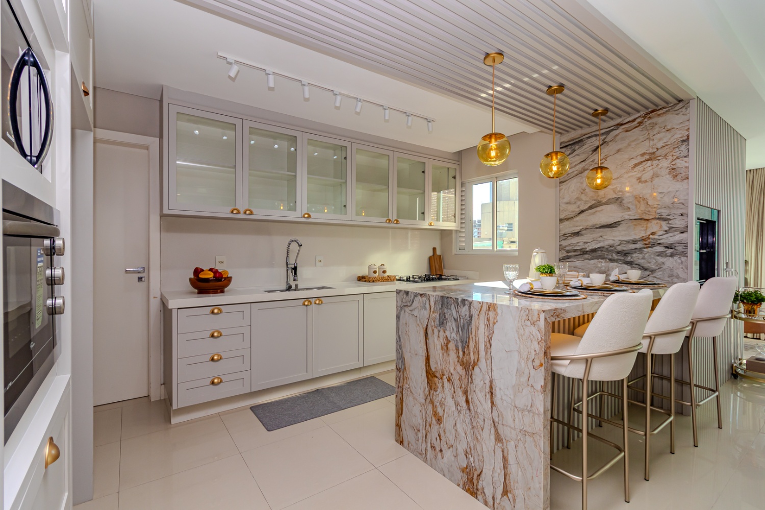 Apartamento no Ed. Lorena Cristina em Balneário Camboriú - foto 15