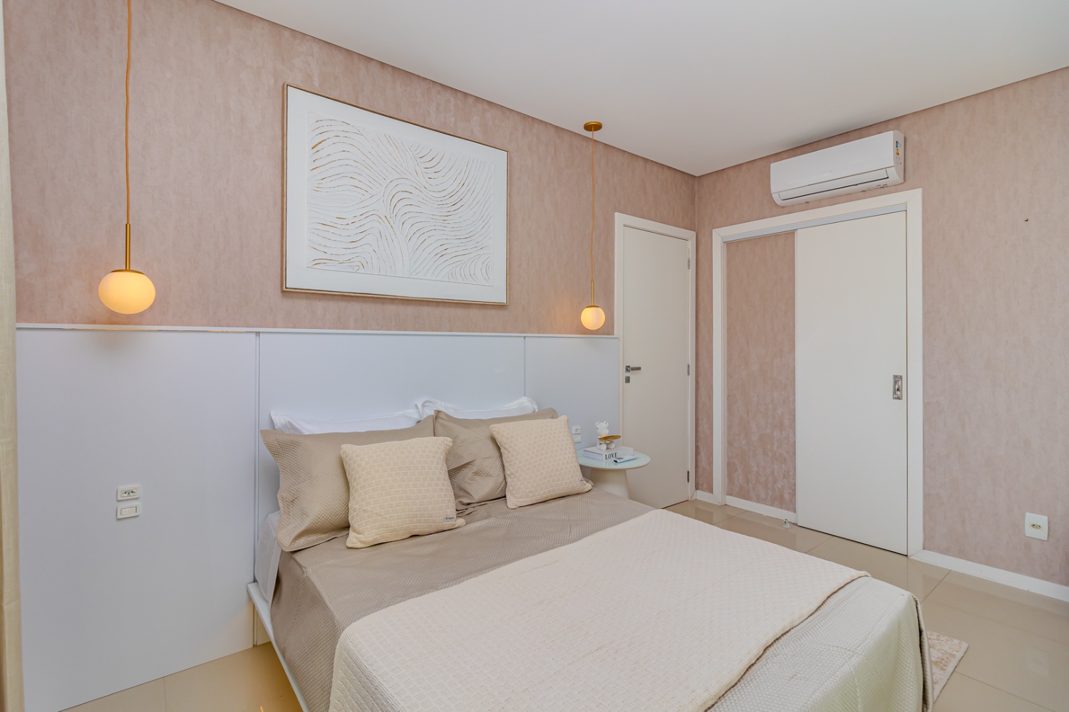 Apartamento no Ed. Lorena Cristina em Balneário Camboriú - foto 23
