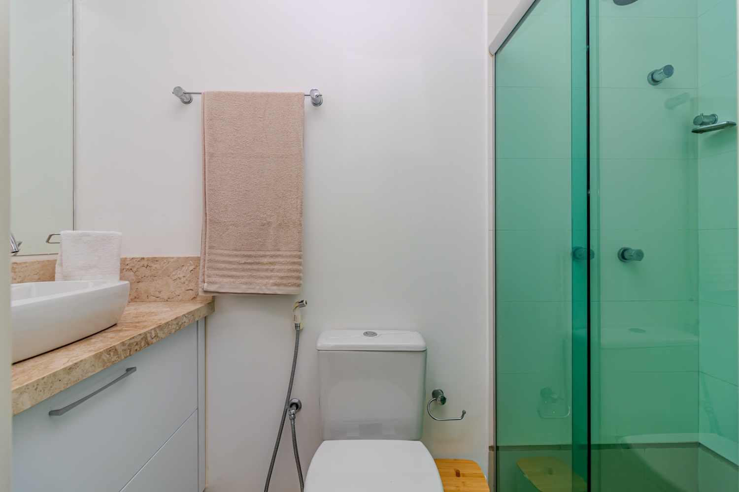 Apartamento no Ed. Lorena Cristina em Balneário Camboriú - foto 24