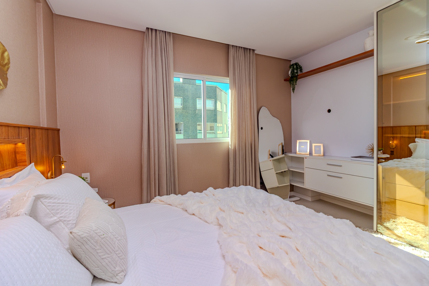 Apartamento no Ed. Lorena Cristina em Balneário Camboriú - foto 26