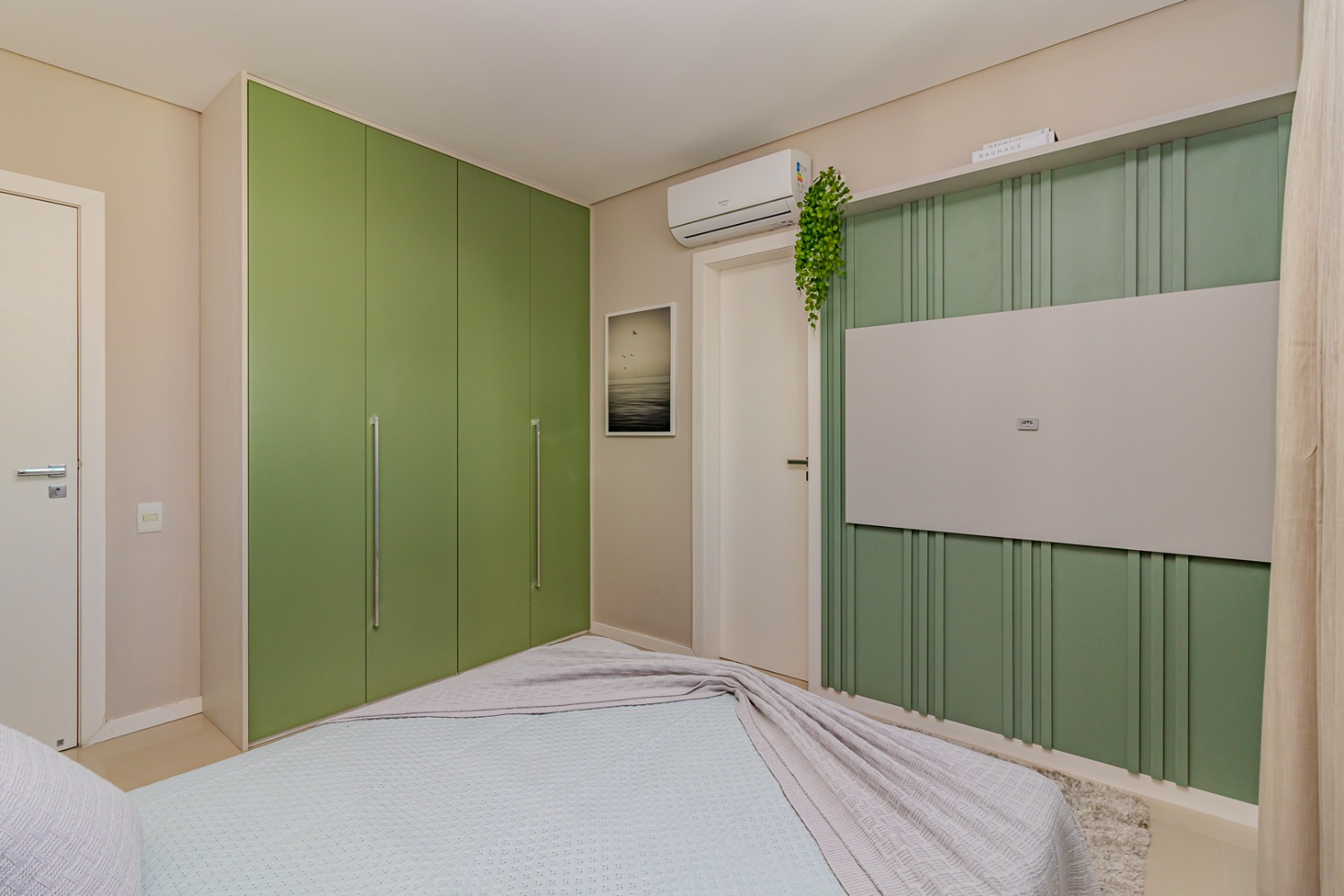 Apartamento no Ed. Lorena Cristina em Balneário Camboriú - foto 29