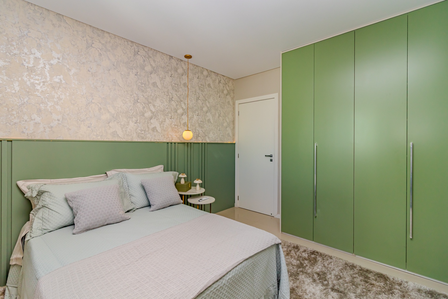 Apartamento no Ed. Lorena Cristina em Balneário Camboriú - foto 31