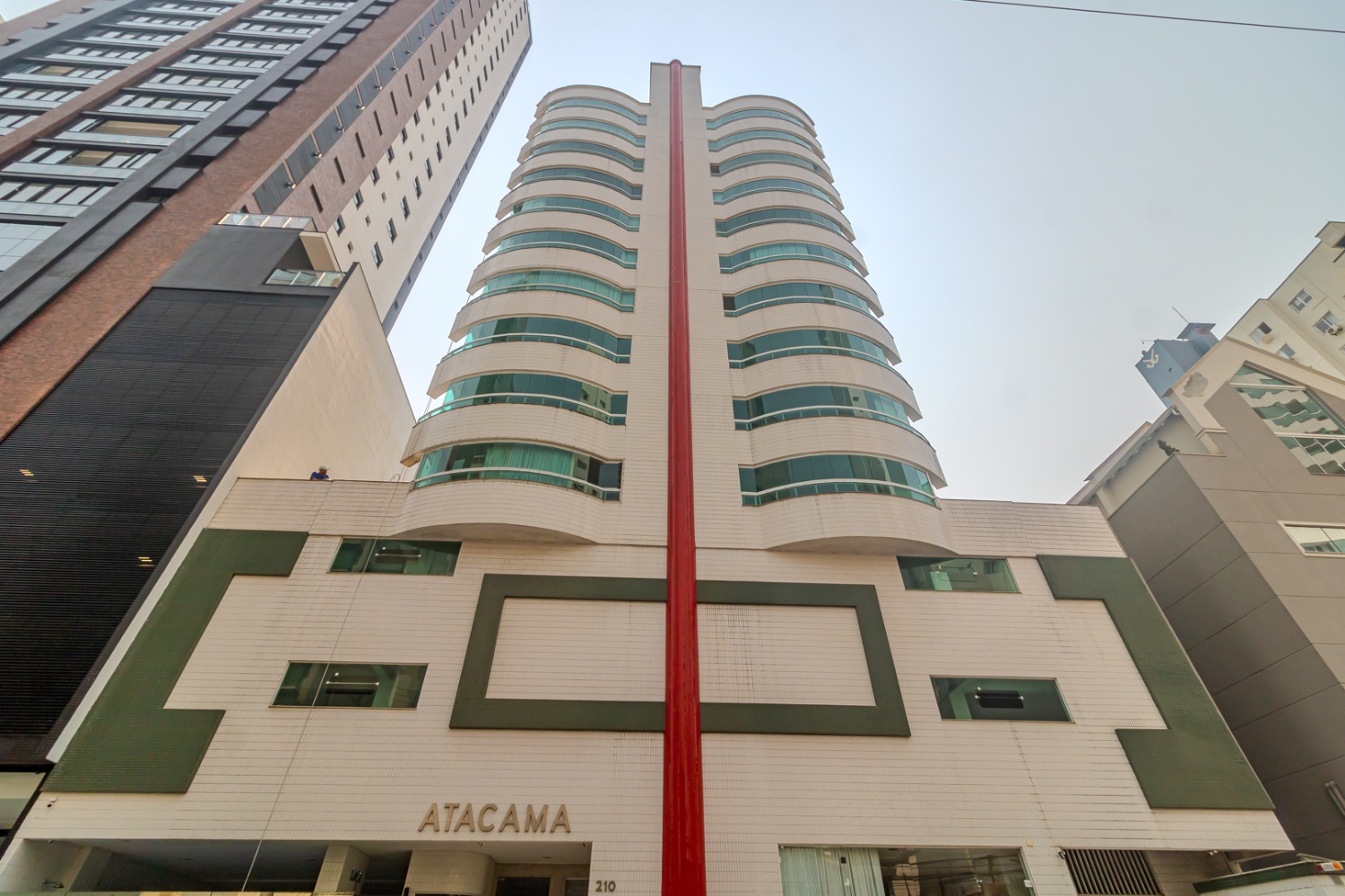 Apartamento no Ed. Atacama em Balneário Camboriú