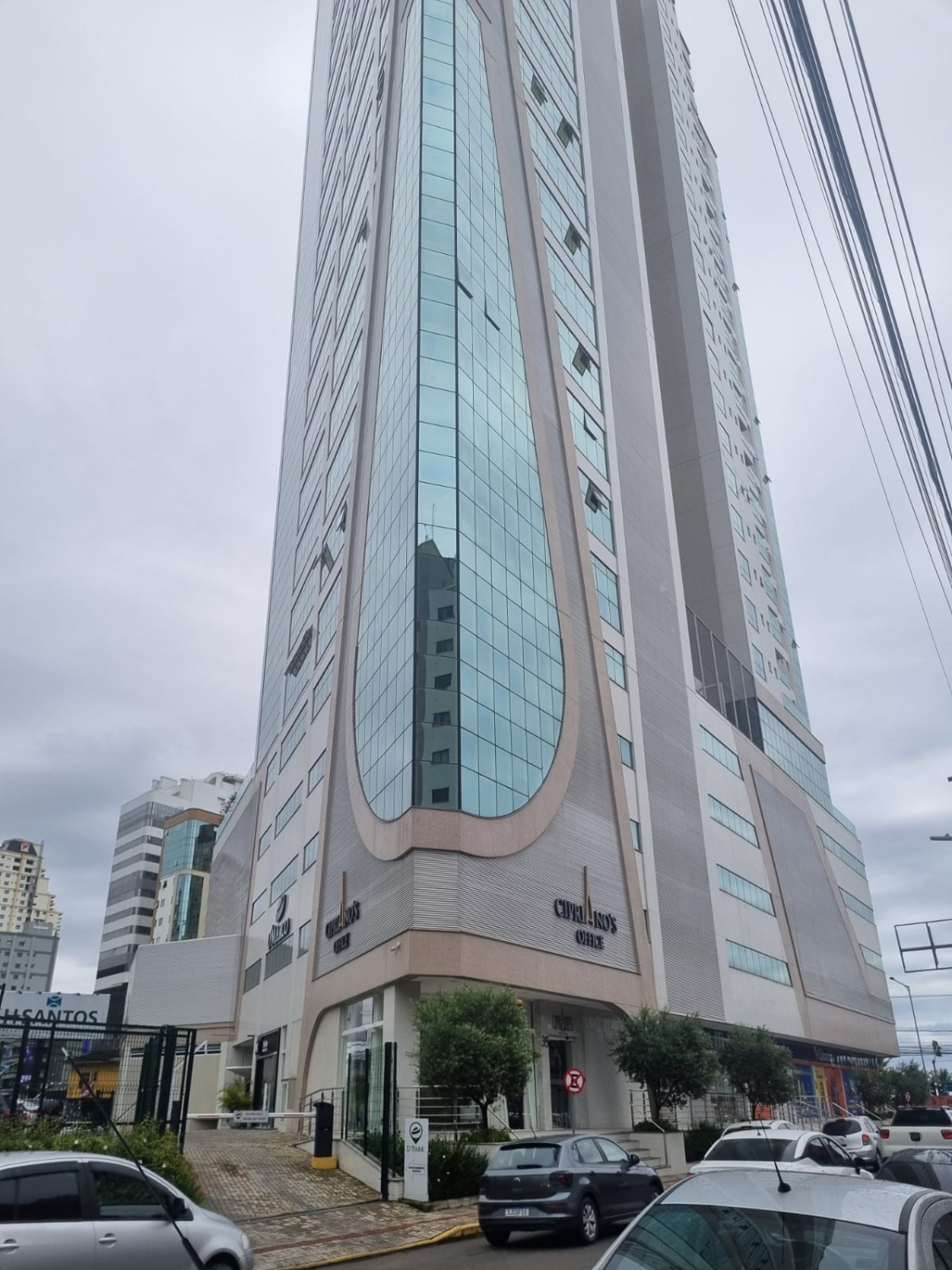 Sala Comercial no Ed. Cipriano's Office em tapema