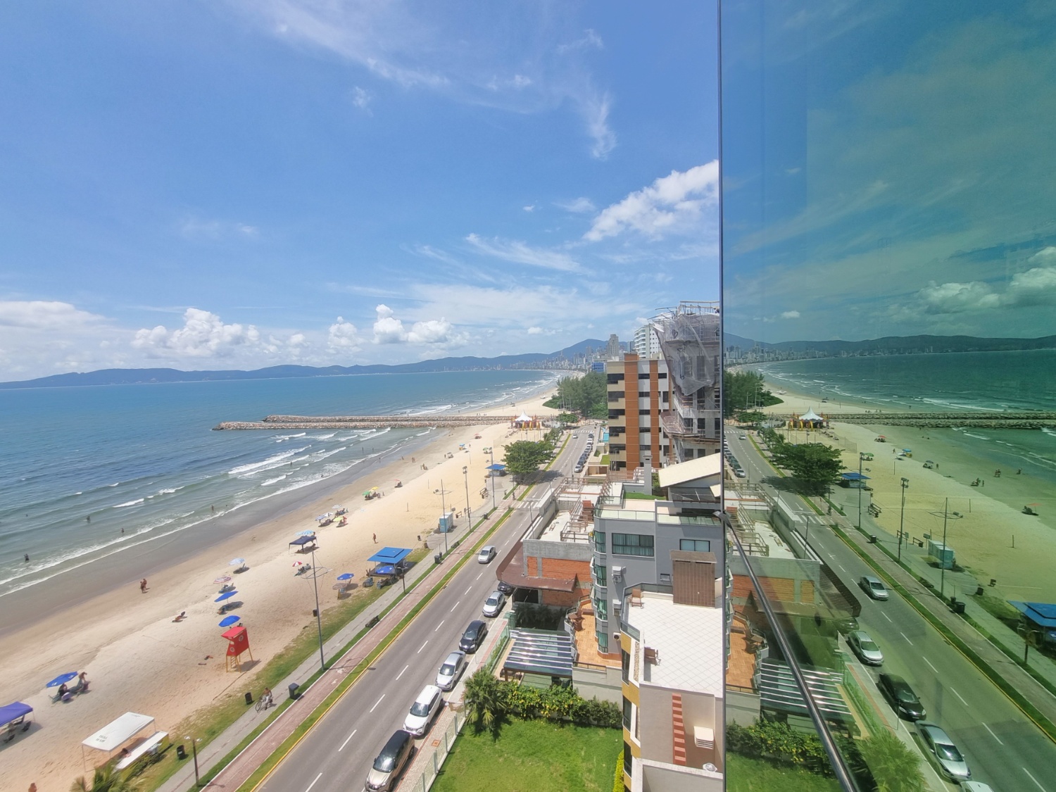 Apartamento no Ed. Riviera Del Sol em Itapema - foto 5