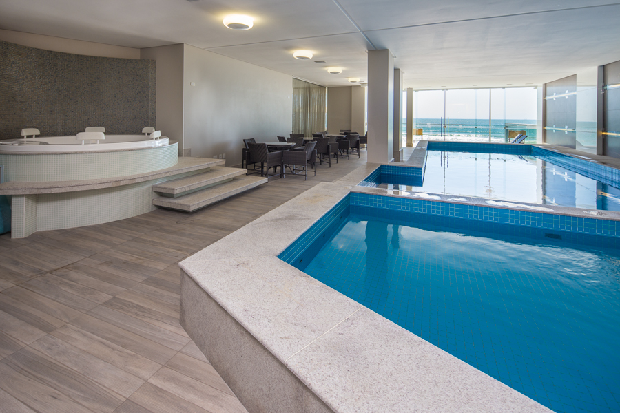 Apartamento no Ed. Riviera Del Sol em Itapema - foto 32