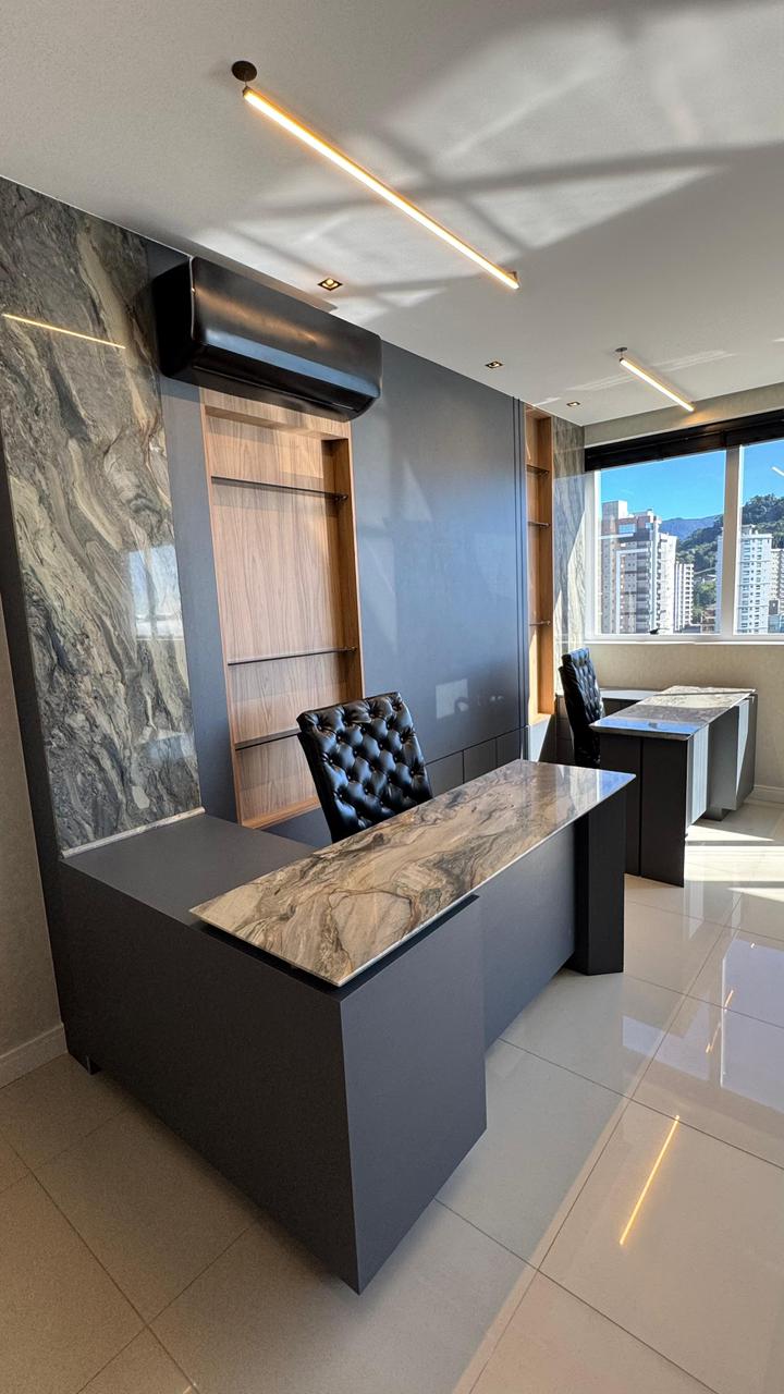 Sala Comercial no Ed. Platinum Excutive em Meia Praia - Itapema - foto 5