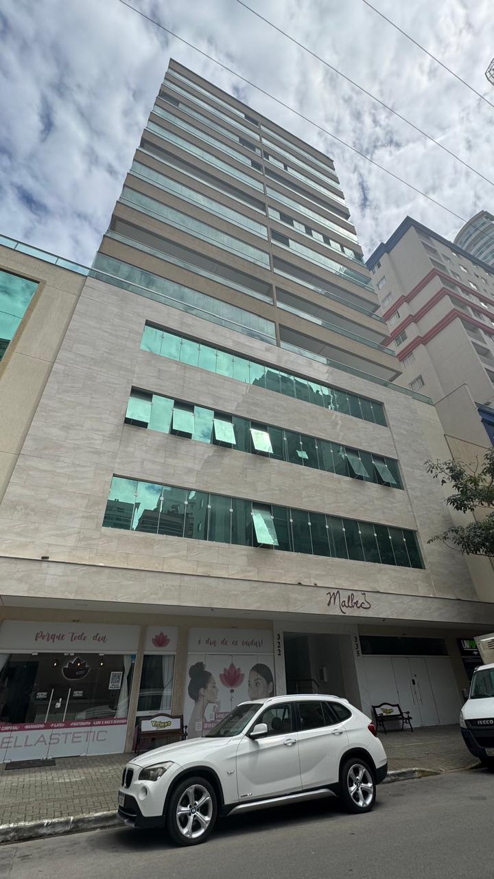 Apartamento no Residencial Malbec em Meia Praia - Itapema