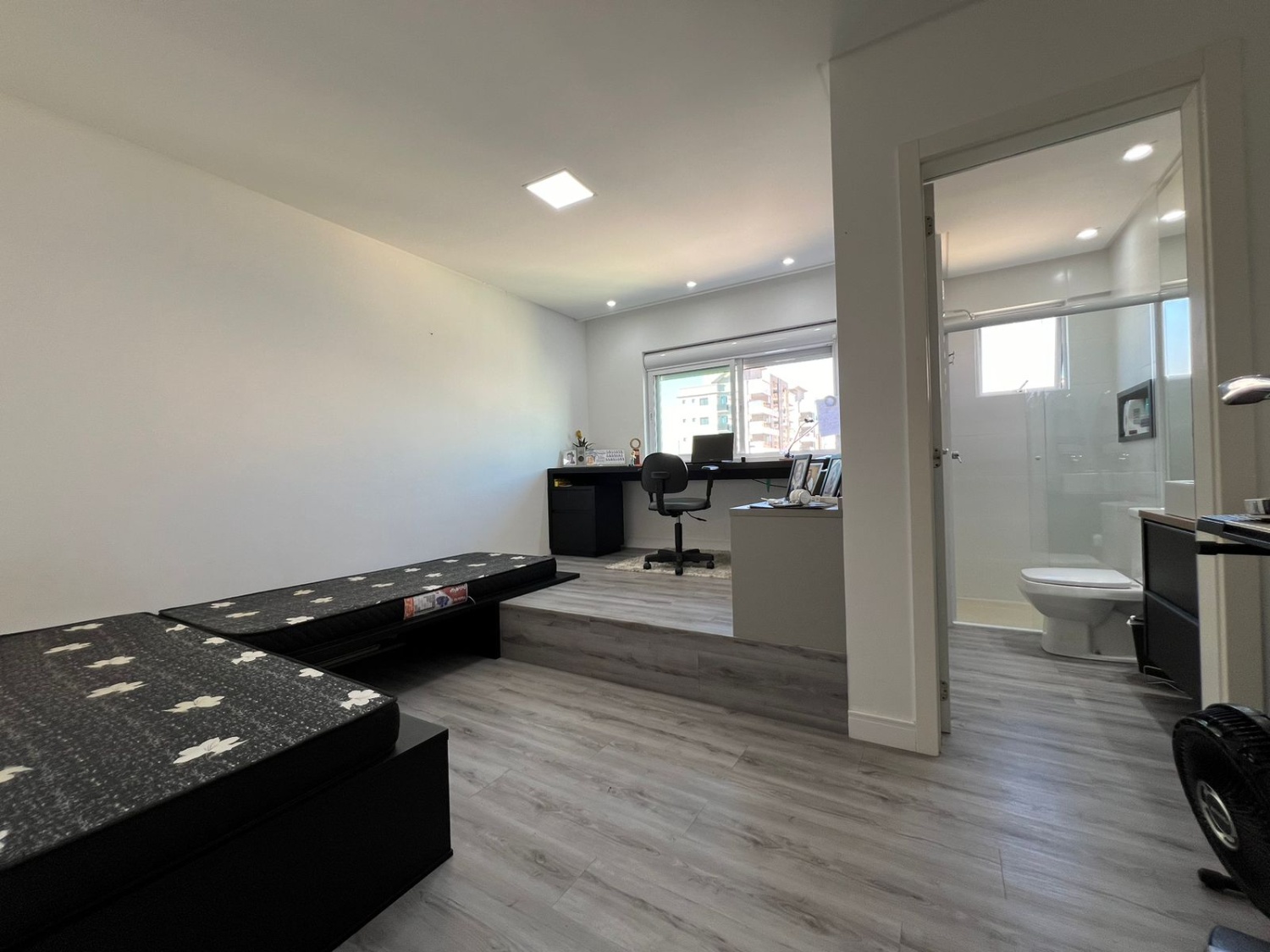 Apartamento no Ed. Arcos da Lapa em Meia Praia - Itapema - foto 11