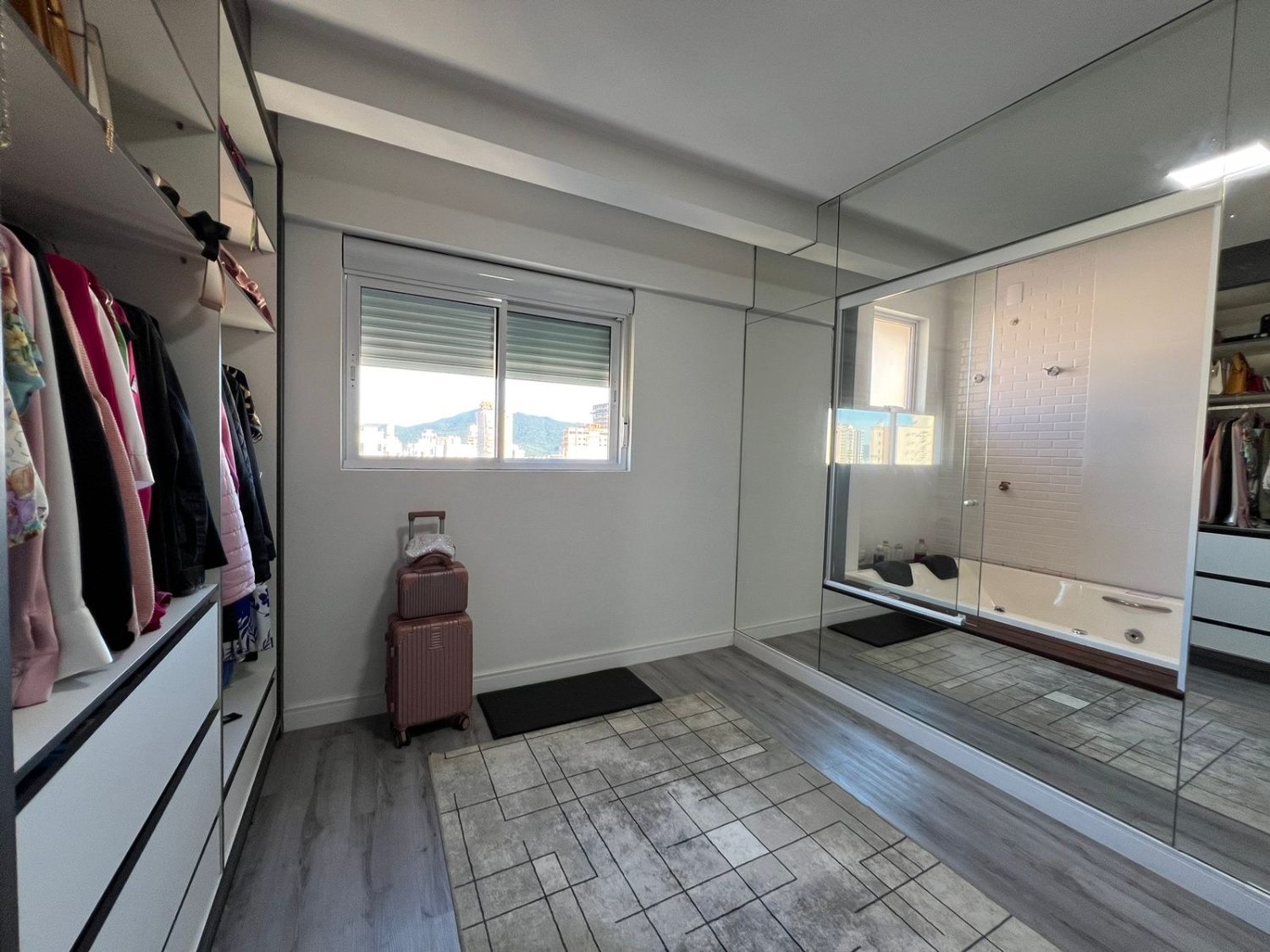 Apartamento no Ed. Arcos da Lapa em Meia Praia - Itapema - foto 14
