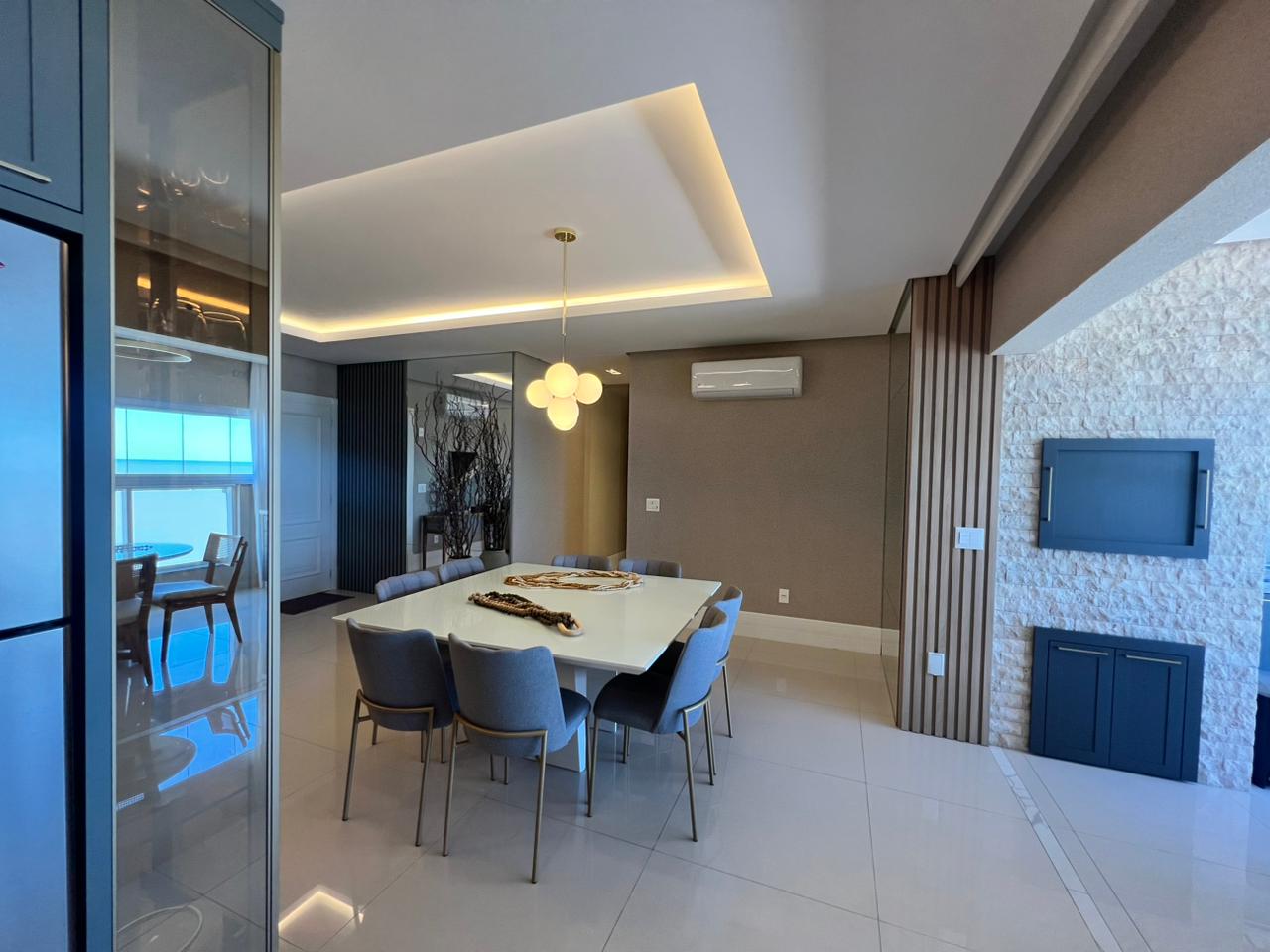 Apartamento no Ed. Château de Florence em Itapema - foto 8