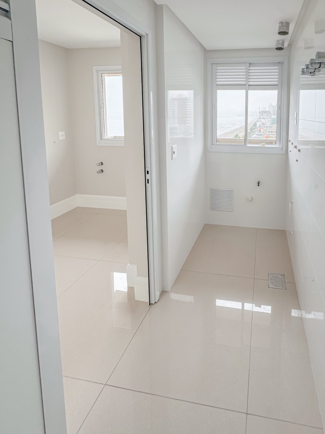 Apartamento no Edifício Le Biarritz em Itapema - foto 9