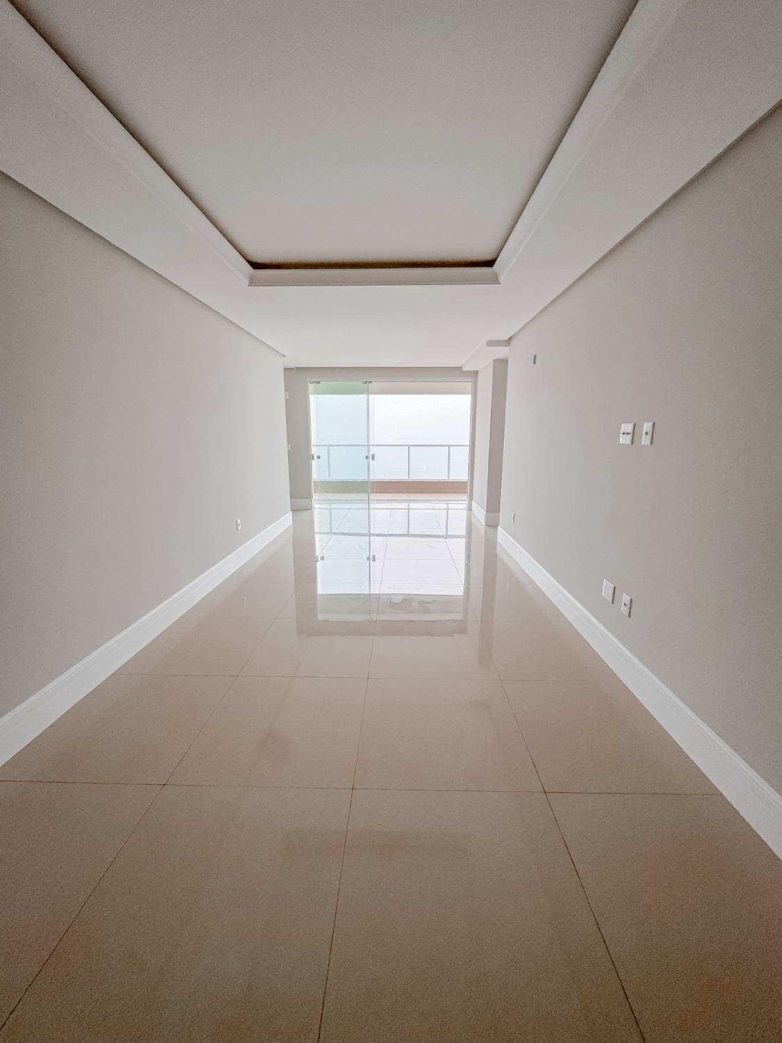Apartamento no Edifício Le Biarritz em Itapema - foto 11