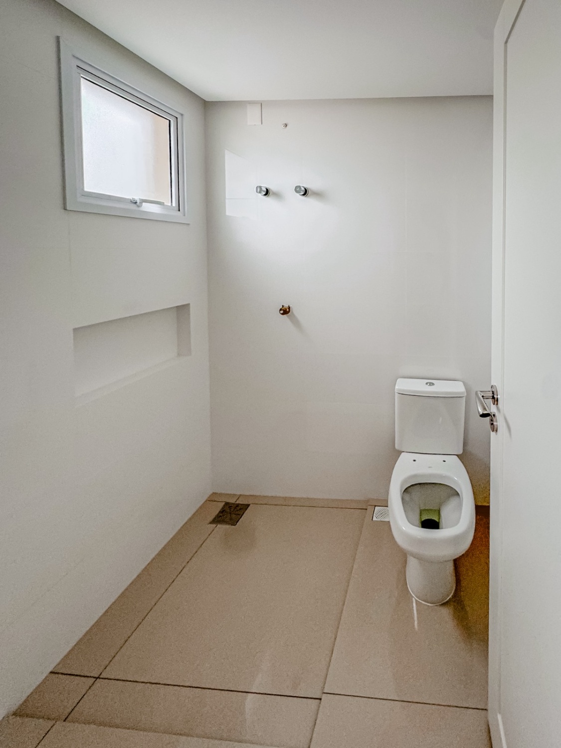 Apartamento no Edifício Le Biarritz em Itapema - foto 14