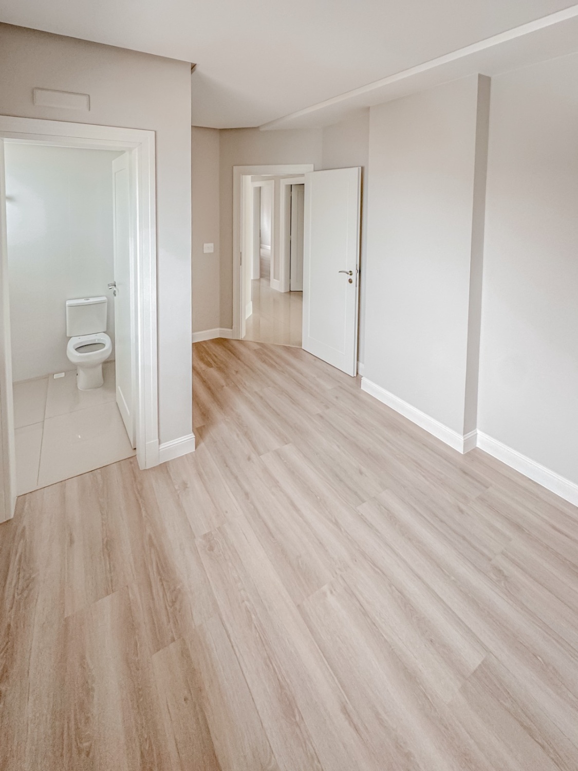 Apartamento no Edifício Le Biarritz em Itapema - foto 15