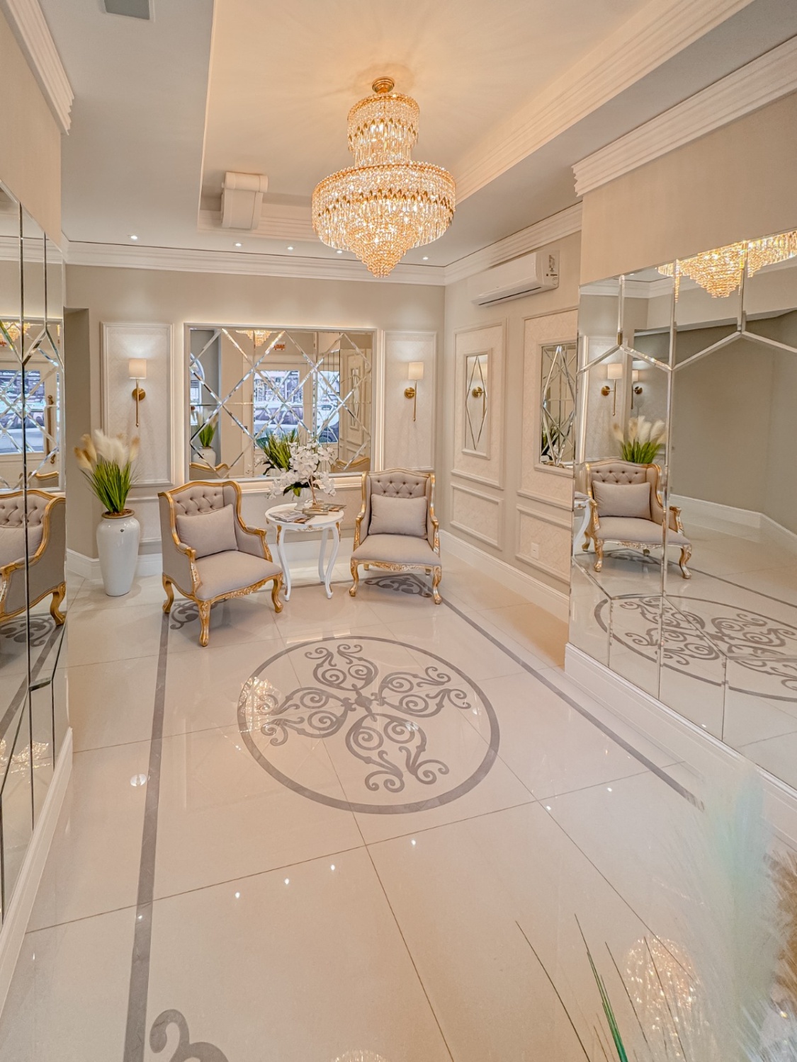 Apartamento no Edifício Le Biarritz em Itapema - foto 27