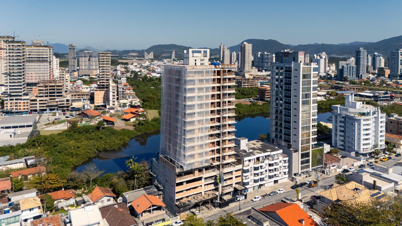 Apartamento no Edifício Amrita Apartments em Porto Belo - foto 2