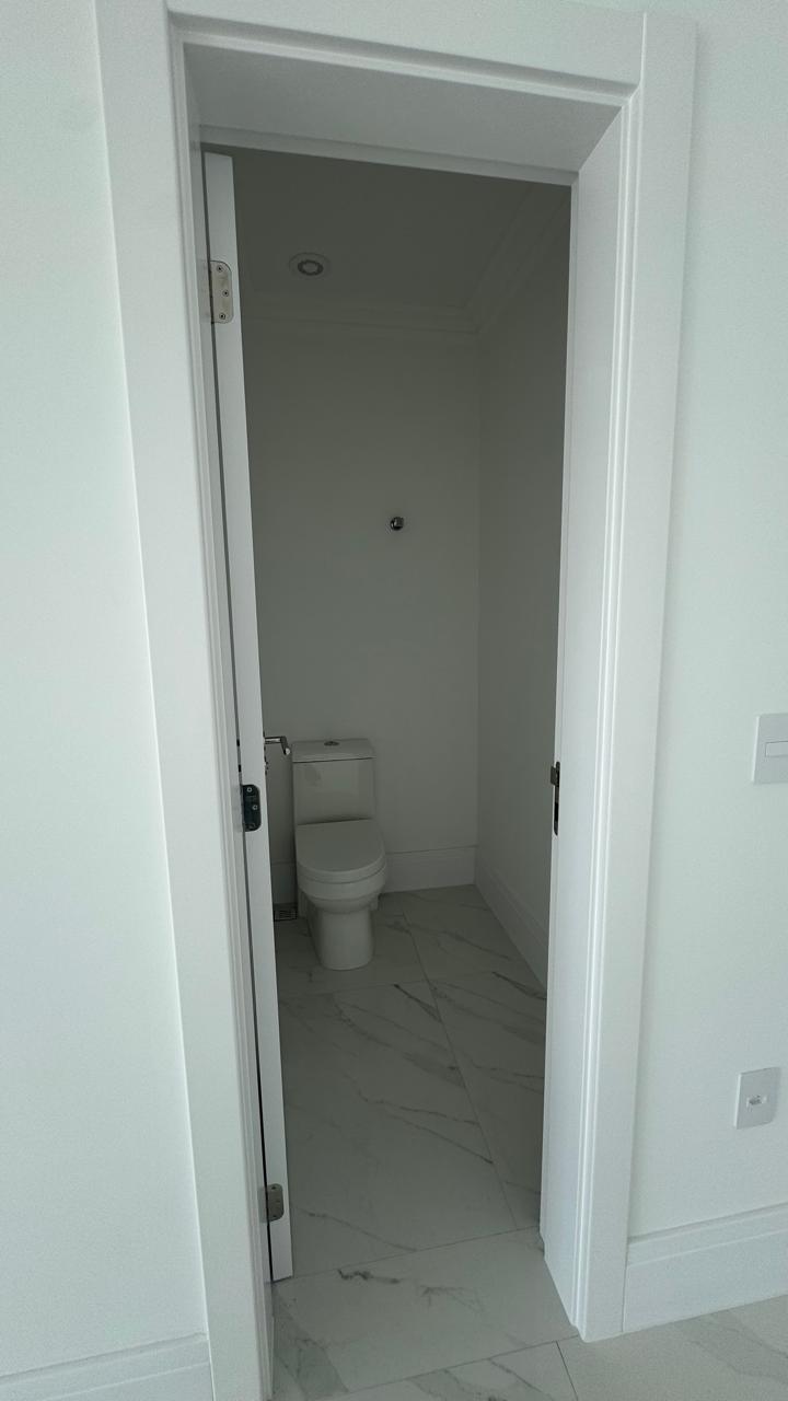 Apartamento no Edifício Belíssimo em Itapema - foto 8