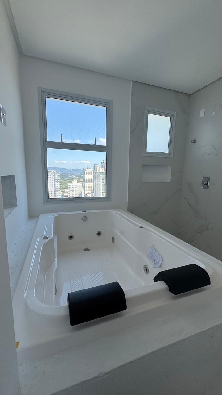 Apartamento no Edifício Belíssimo em Itapema - foto 9
