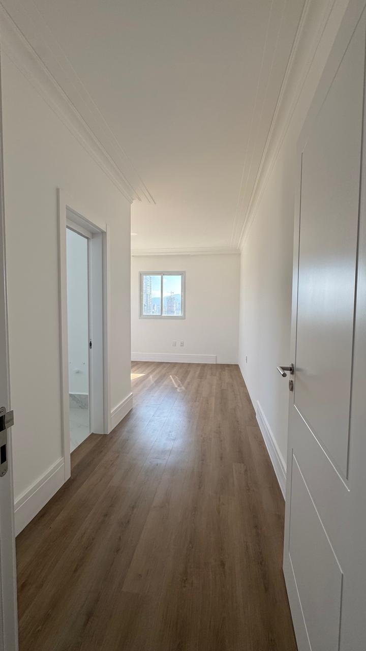 Apartamento no Edifício Belíssimo em Itapema - foto 14