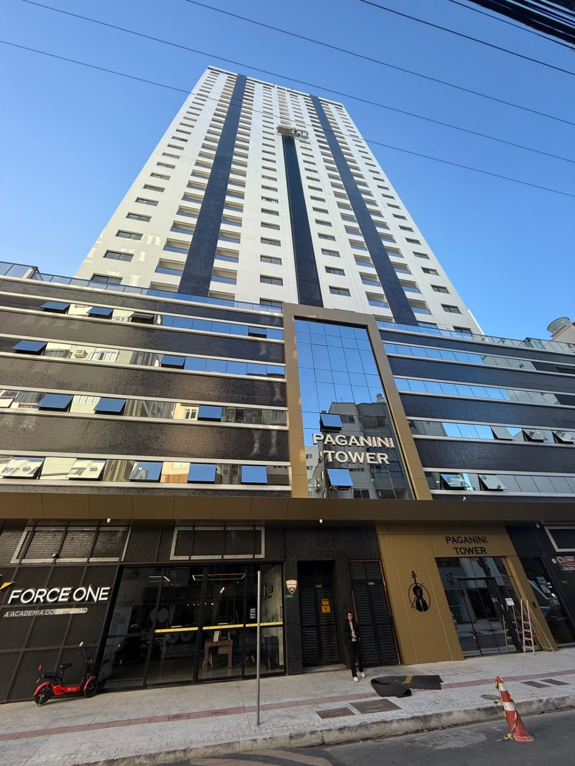 Apartamento no Ed. Paganini Tower em Balneário Camboriú