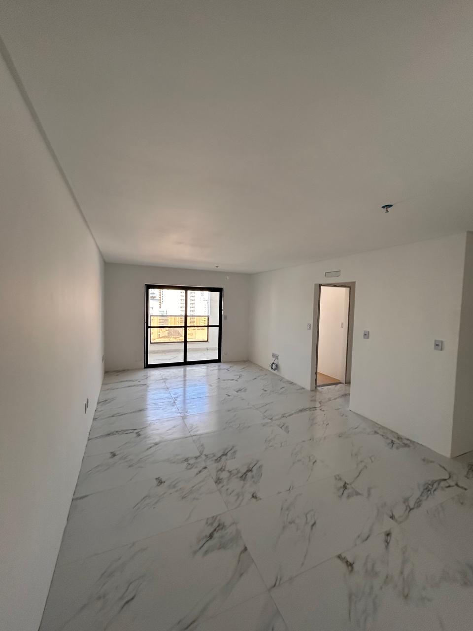 Apartamento no Ed. Paganini Tower em Balneário Camboriú - foto 4