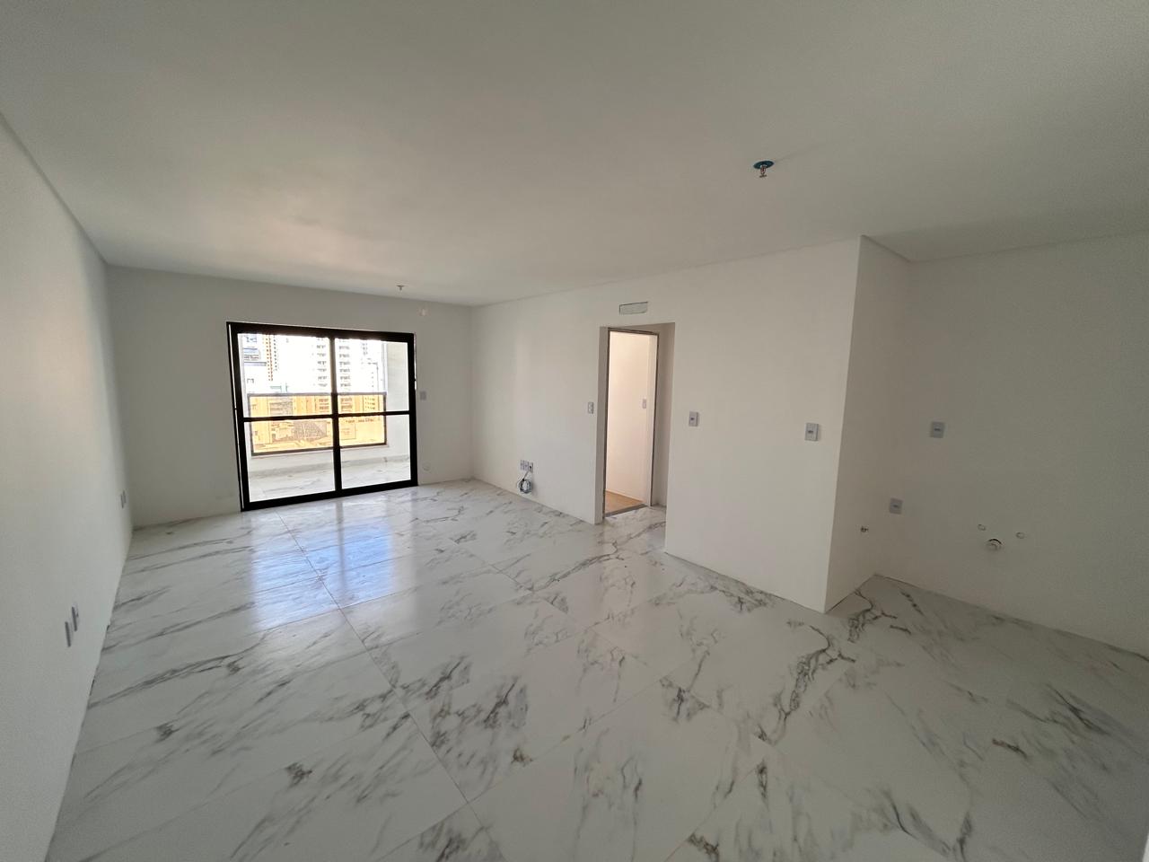 Apartamento no Ed. Paganini Tower em Balneário Camboriú - foto 6