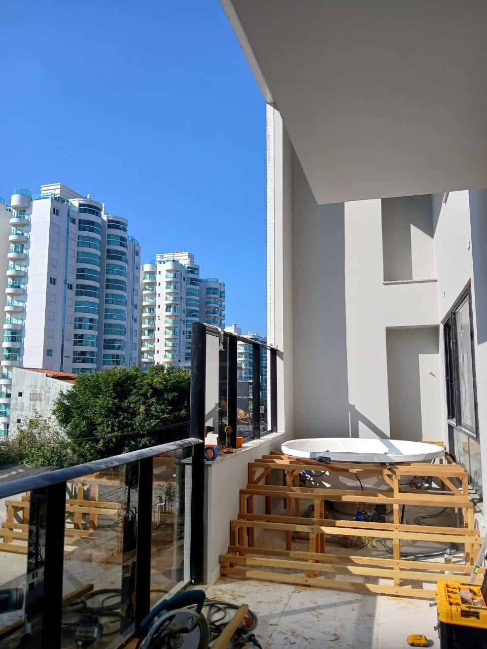 Apartamento Duplex no Edifício Brava Select na Praia Brava - foto 3