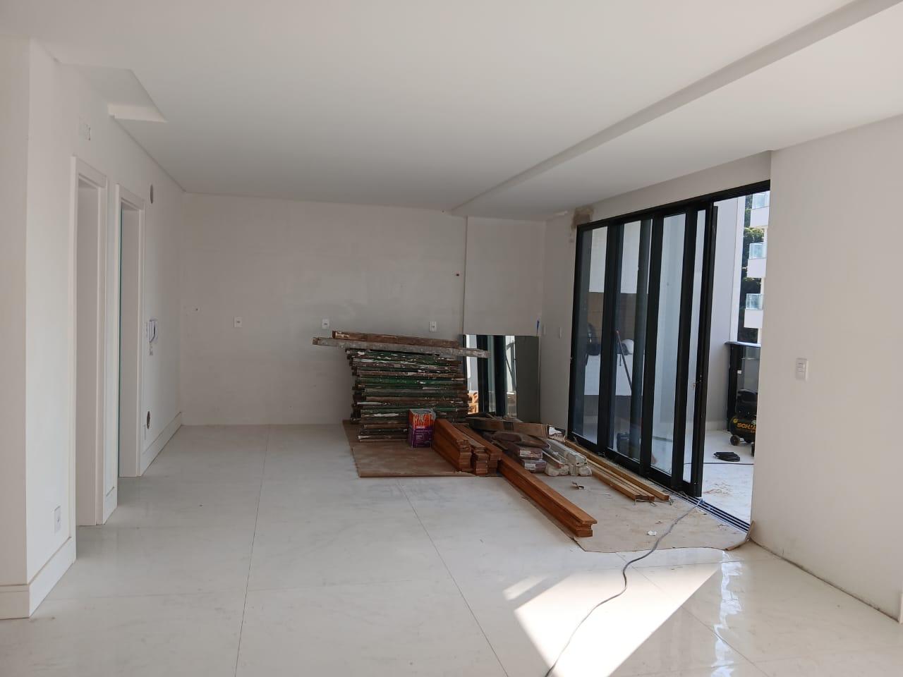 Apartamento Duplex no Edifício Brava Select na Praia Brava - foto 4