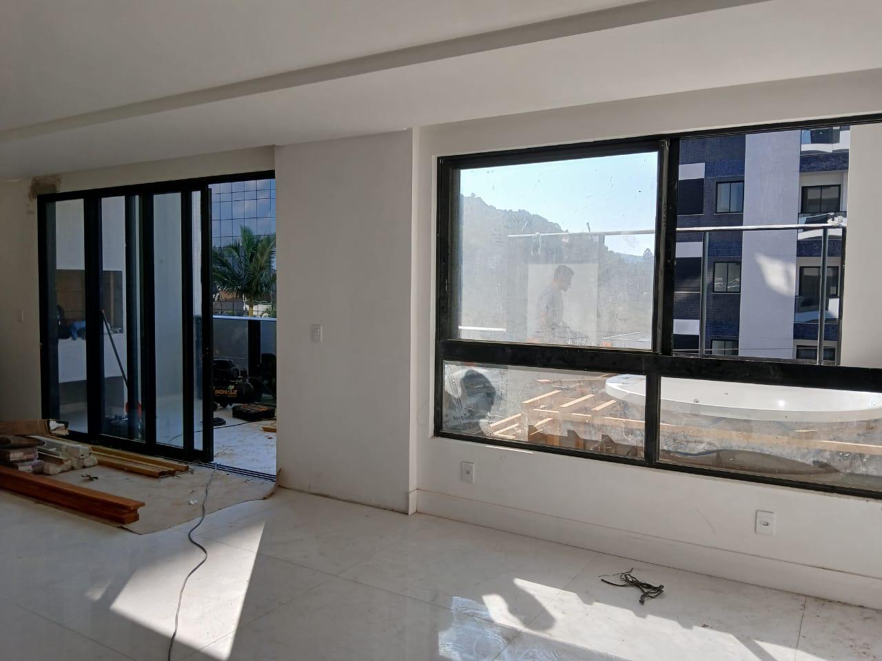 Apartamento Duplex no Edifício Brava Select na Praia Brava - foto 5