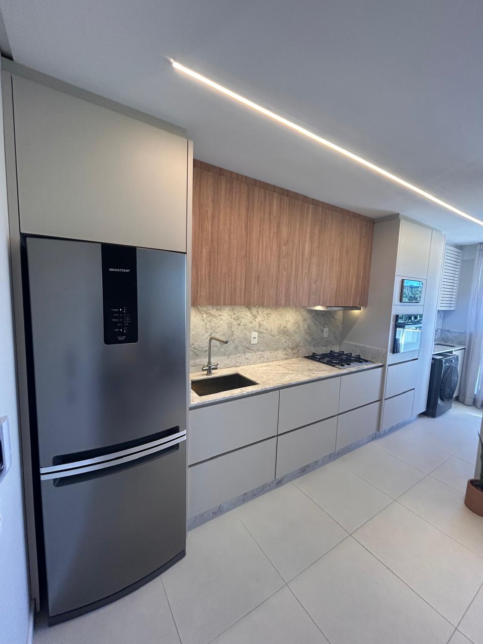 Apartamento no Ed. North Brava na Praia Brava - foto 6