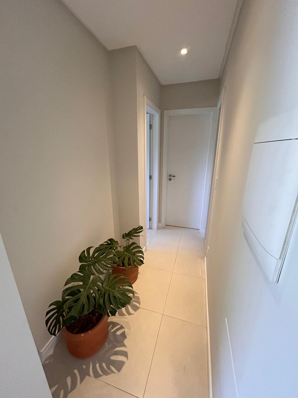Apartamento no Ed. North Brava na Praia Brava - foto 9