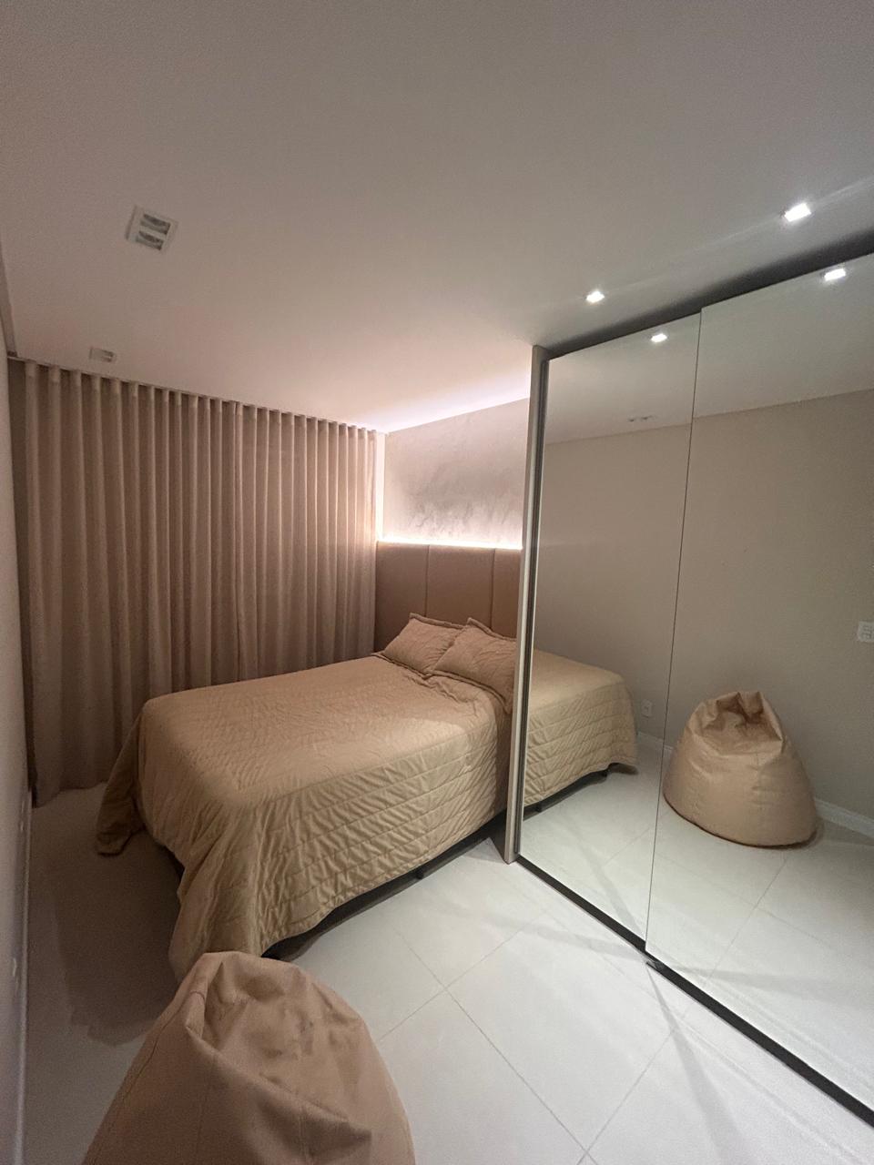 Apartamento no Ed. North Brava na Praia Brava - foto 12