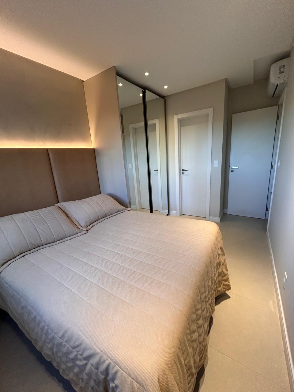 Apartamento no Ed. North Brava na Praia Brava - foto 13