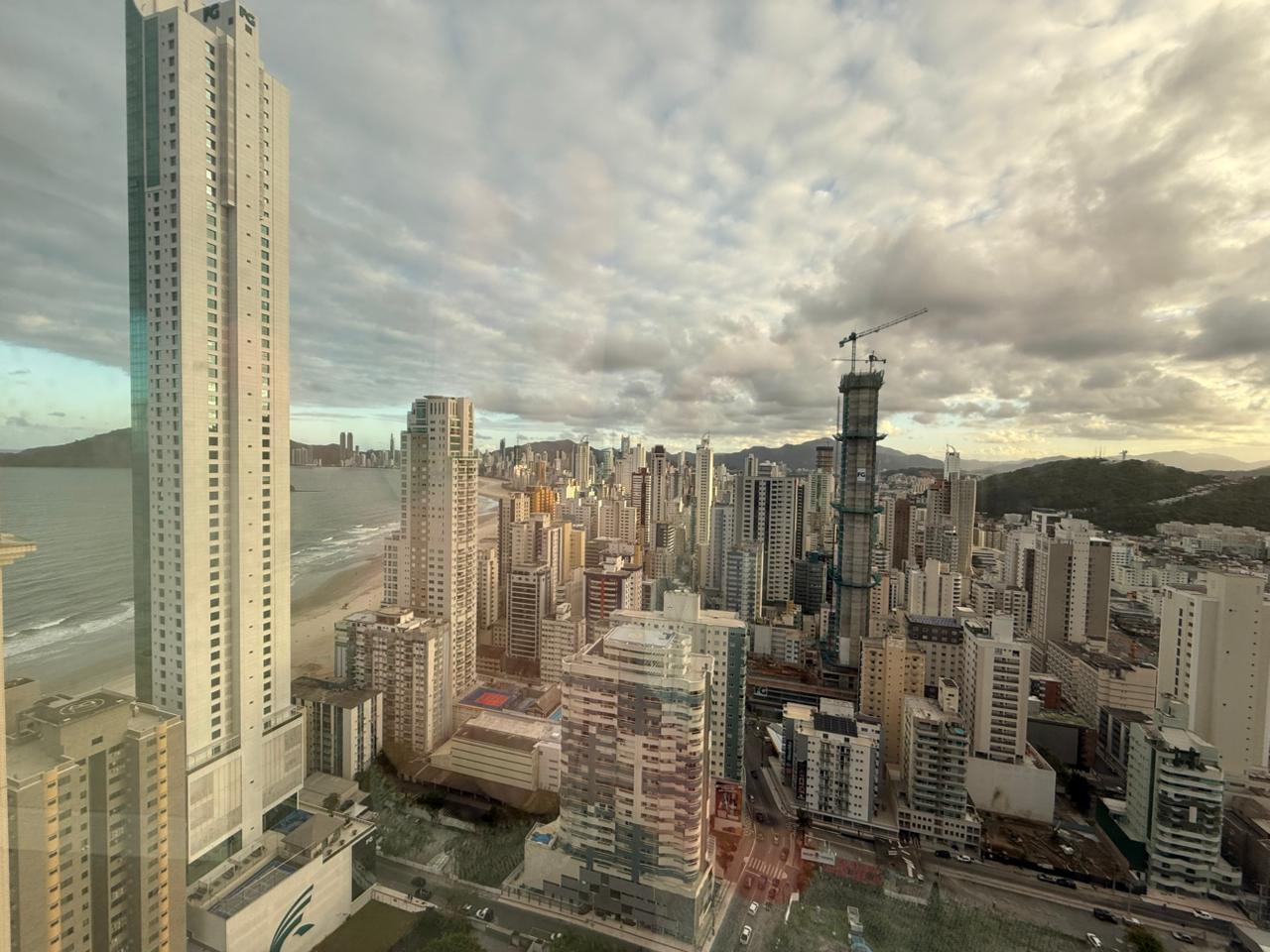 Apartamento no Ed. Alameda Jardins em Balneário Camboriú - foto 6