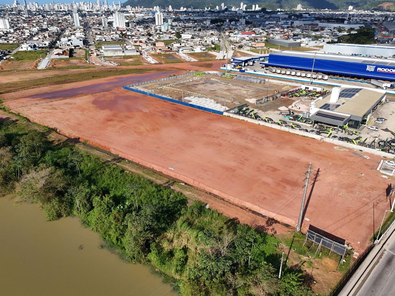 Terreno Frente BR-101  Praia Brava/SC - foto 2