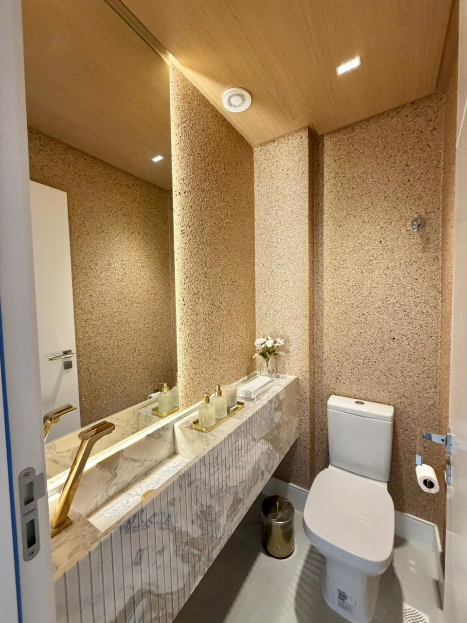 Apartamento no Ed. Pontal di Vitta Residence em Balneário Camboriú - foto 8