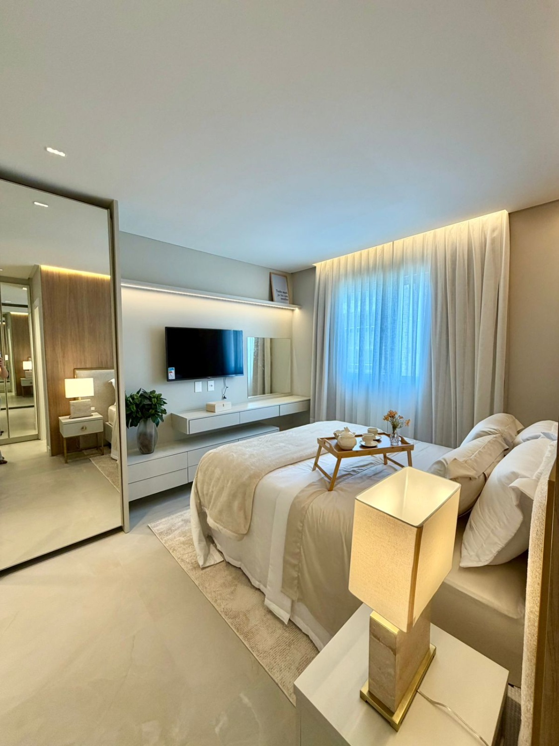 Apartamento no Ed. Pontal di Vitta Residence em Balneário Camboriú - foto 11