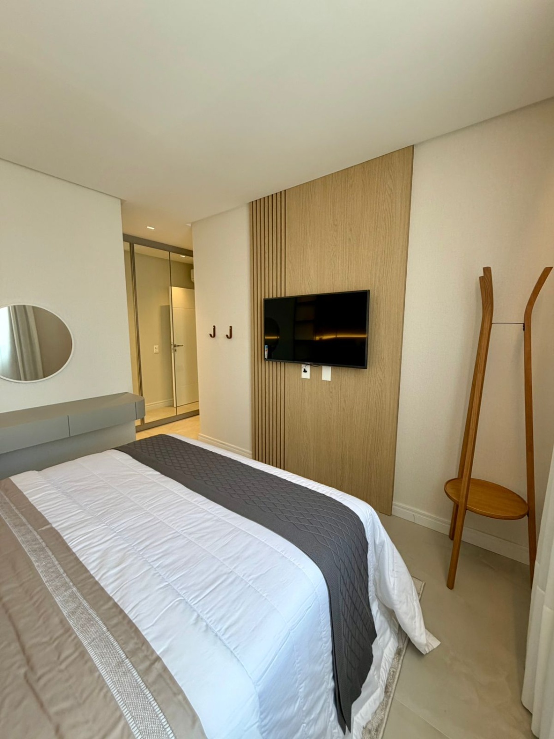Apartamento no Ed. Pontal di Vitta Residence em Balneário Camboriú - foto 13