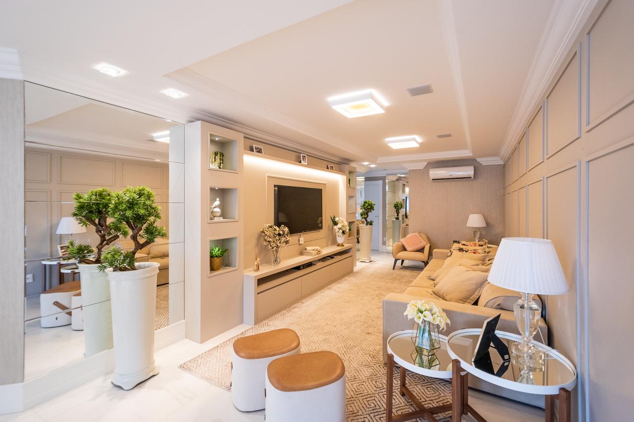 Apartamento no Ed. Toulon Palace Residence em Itapema - foto 3