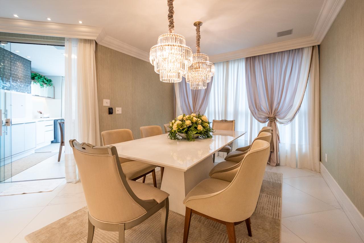 Apartamento no Ed. Toulon Palace Residence em Itapema - foto 5