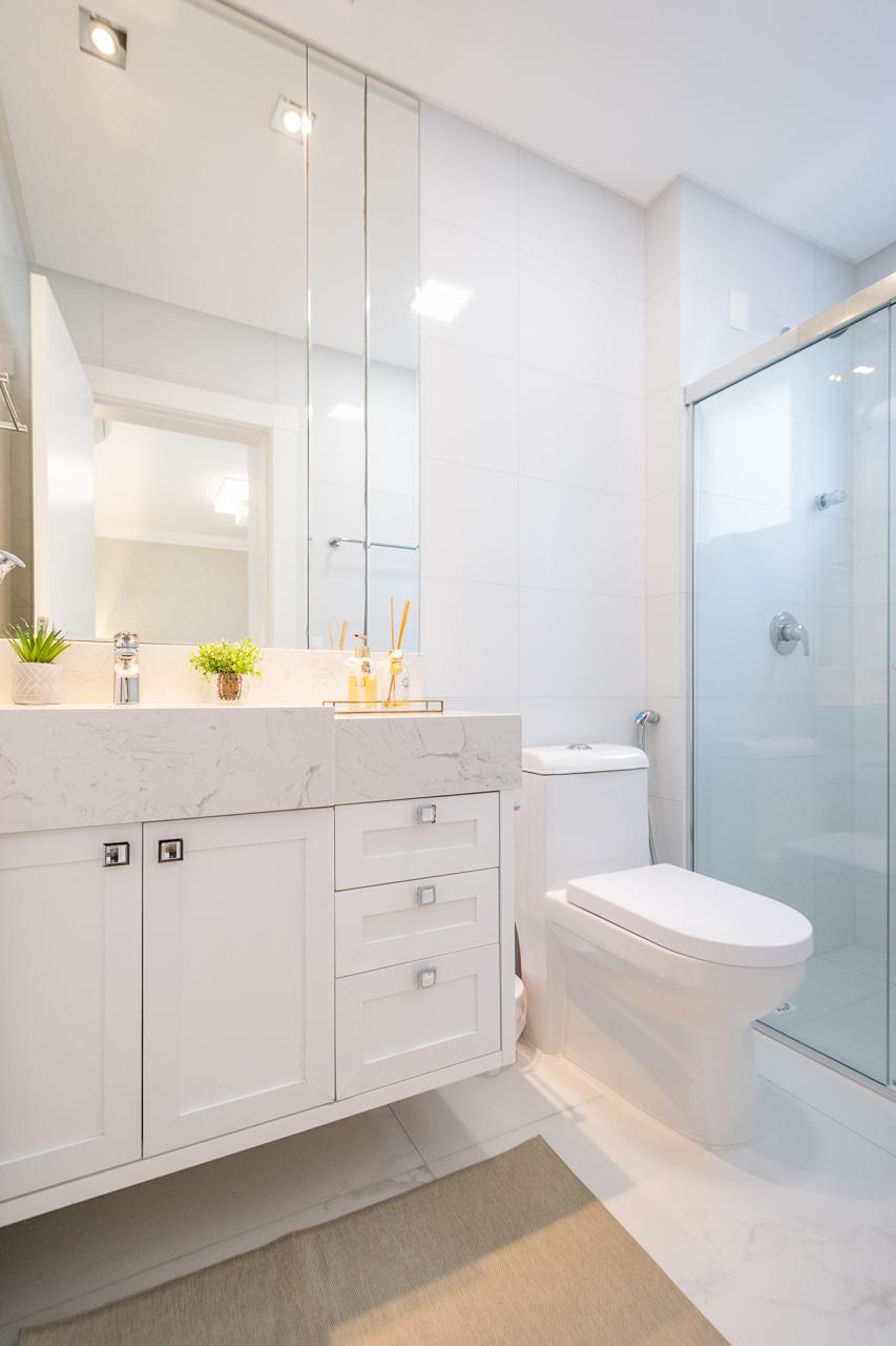 Apartamento no Ed. Toulon Palace Residence em Itapema - foto 19