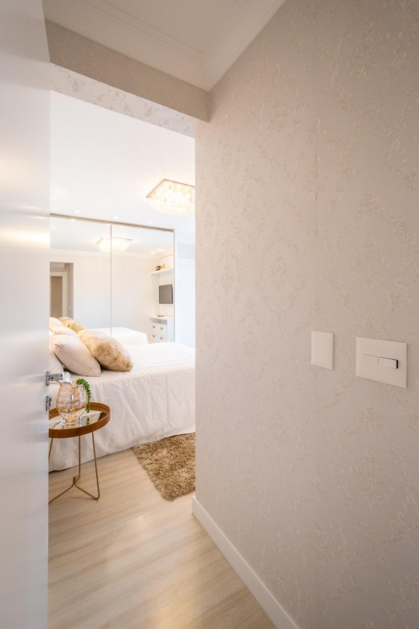 Apartamento no Ed. Toulon Palace Residence em Itapema - foto 25