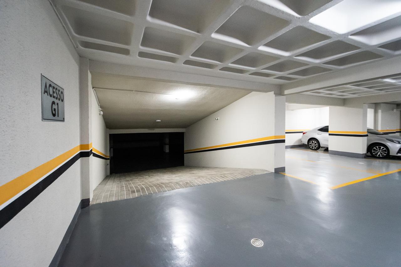 Apartamento no Ed. Toulon Palace Residence em Itapema - foto 45