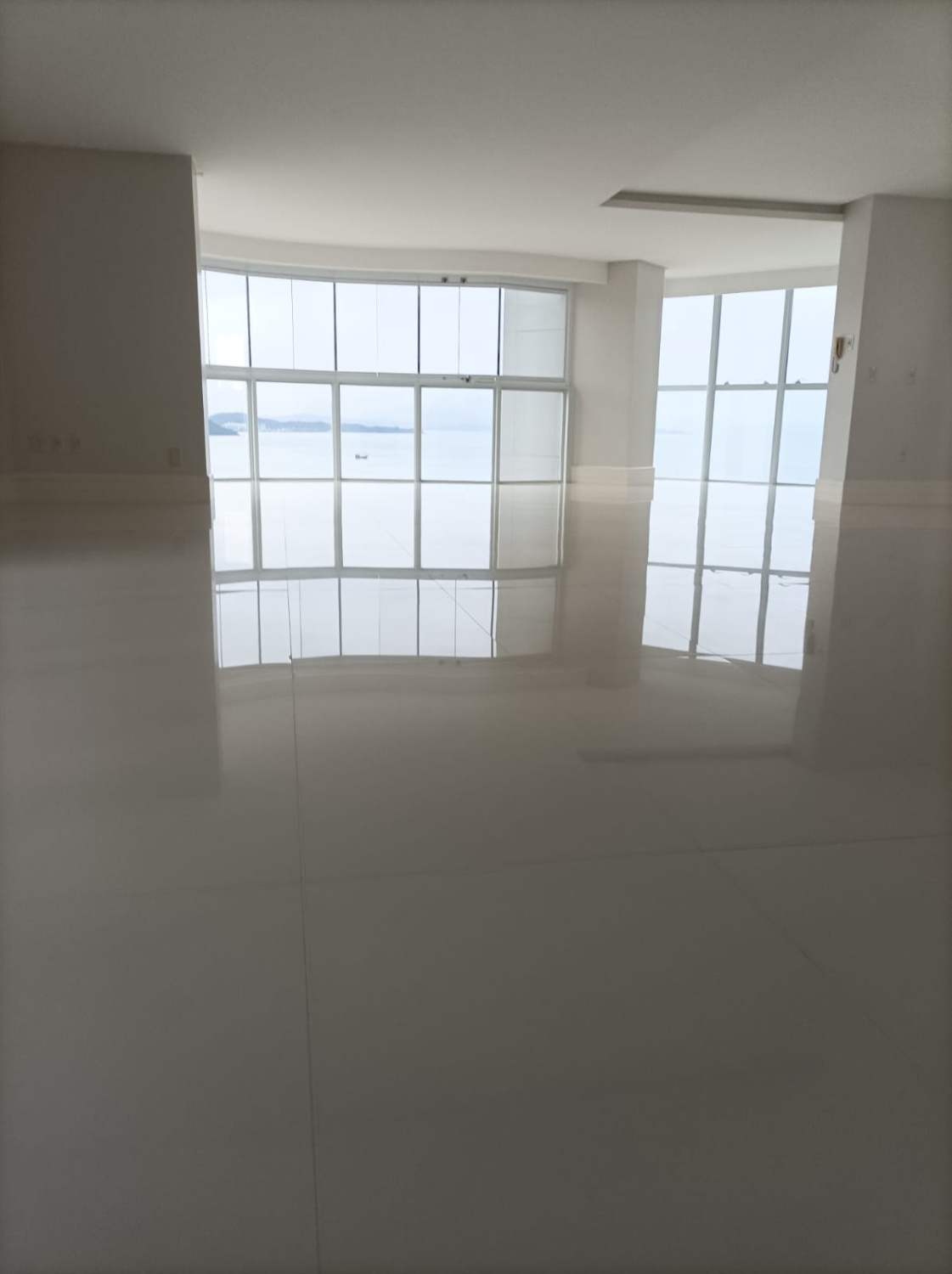 Apartamento no Ed. Ibiza Towers em Balneário Camboriú - foto 6