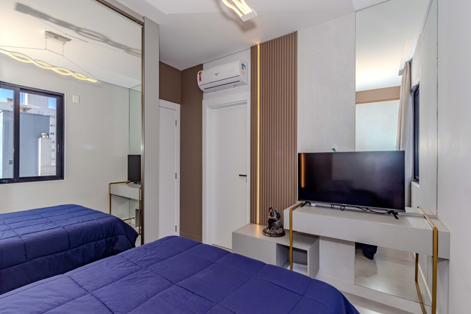 Apartamento no Ed. Costa Esmeralda Residence em Balneário Camboriú - foto 20
